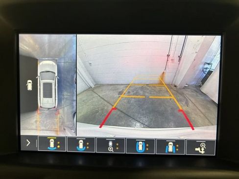 Used 2020 GMC Terrain Denali w/ Denali Premium Package AWD/4WD image 33
