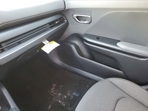 Used 2025 Kia K4 FWD image 20