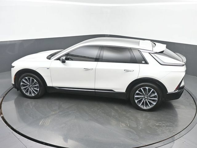 Certified 2024 Cadillac Lyriq Sport w/ LPO, Floor Liner Package AWD/4WD image 38