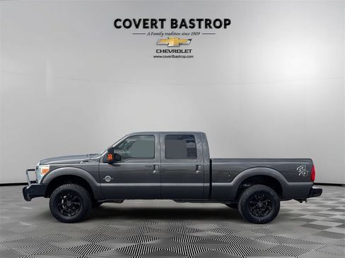 Used 2016 Ford F250 Lariat w/ Lariat Interior Package image 5