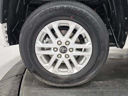 Used 2023 Toyota Tundra SR5 AWD/4WD image 9