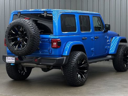 Used 2024 Jeep Wrangler Unlimited Sahara AWD/4WD image 5