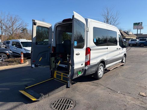 Used 2018 Ford Transit 150 XL image 13