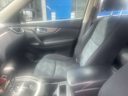 Used 2016 Nissan Rogue S image 17