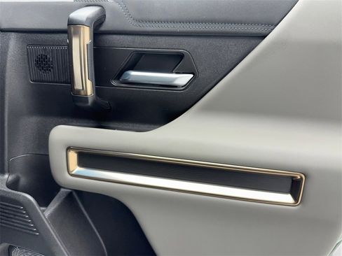 Used 2024 GMC Hummer EV 3X image 59