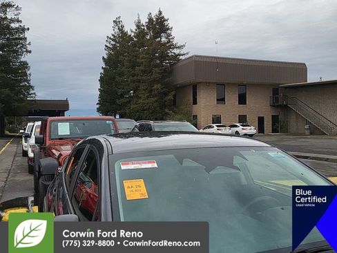 Used 2024 Subaru Crosstrek 2.0i image 16