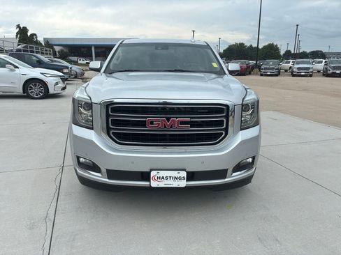 Used 2019 GMC Yukon XL SLT AWD/4WD image 11