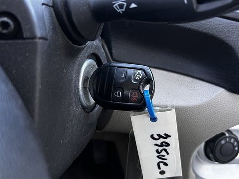 Used 2016 Ford Fiesta SE image 20