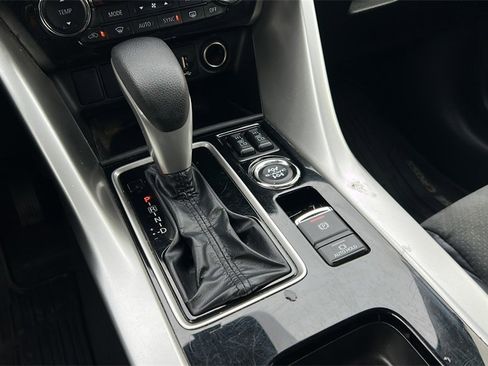 Used 2023 Mitsubishi Eclipse Cross SE image 23