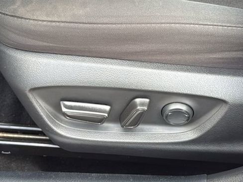 Used 2022 Toyota Camry LE image 19