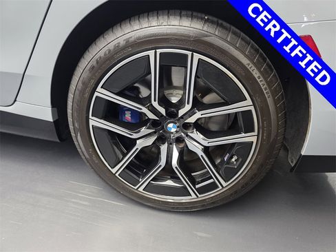Used 2023 BMW 760i xDrive w/ Luxury Rear Seating Package image 17