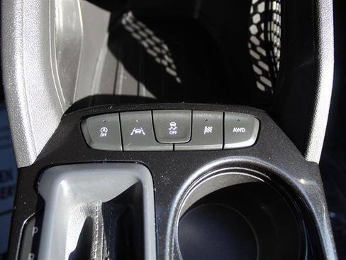 Used 2021 Chevrolet TrailBlazer LT w/ Convenience Package AWD/4WD image 22