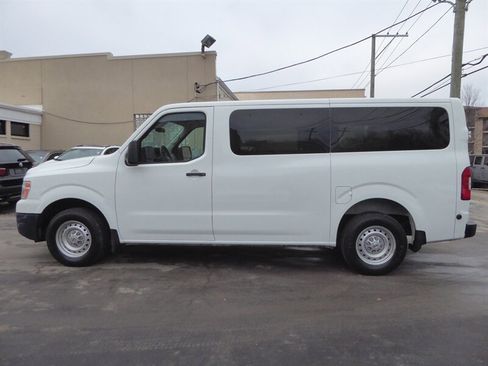 Used 2016 Nissan NV 3500 S image 4