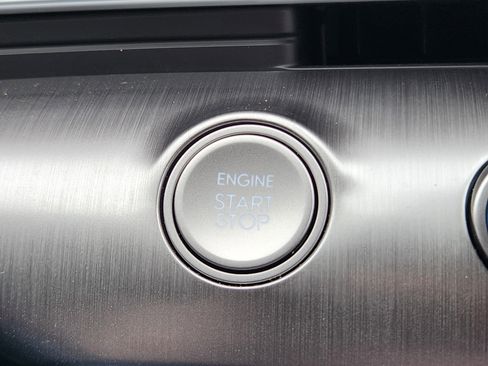 Certified 2025 Hyundai Kona SEL image 28