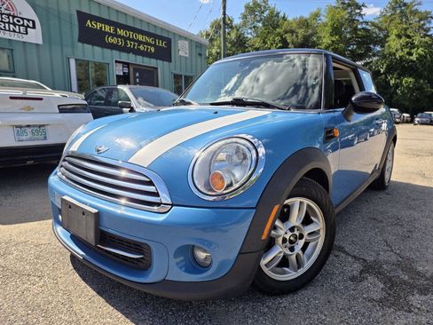 Used 2013 MINI Cooper Hardtop FWD image 2