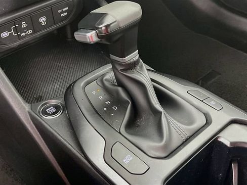 Used 2025 Kia K4 FWD image 17