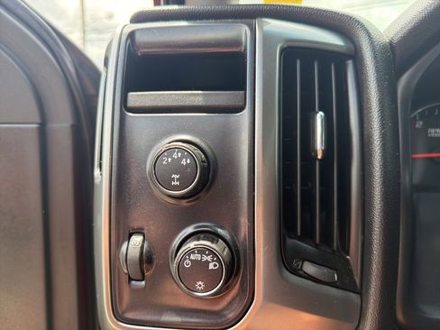 Used 2016 Chevrolet Silverado 2500 LT AWD/4WD image 39