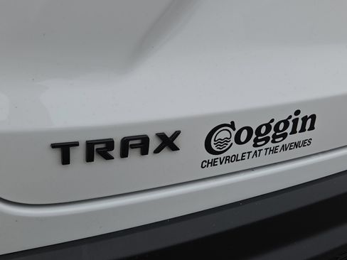 Used 2024 Chevrolet Trax RS w/ Driver Confidence Package image 14