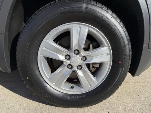 Used 2017 Chevrolet Trax LT w/ Driver Confidence Package image 10