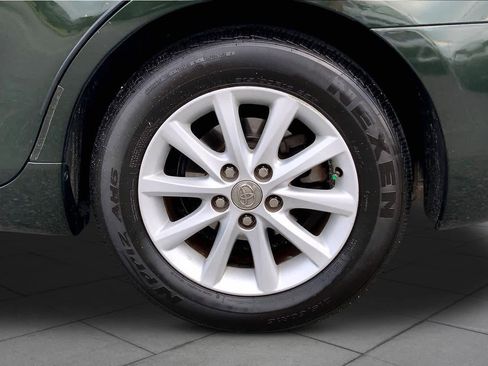 Used 2011 Toyota Camry XLE w/ XLE Extra-Value Pkg #1 FWD image 10