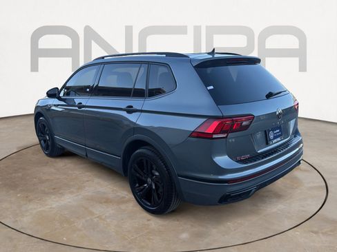 Certified 2024 Volkswagen Tiguan SE R-Line image 8