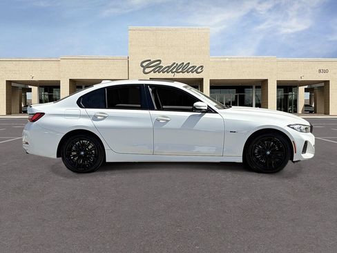 Used 2023 BMW 330e w/ Driving Assistance Package RWD image 4