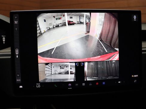 Used 2022 Tesla Model S AWD image 20