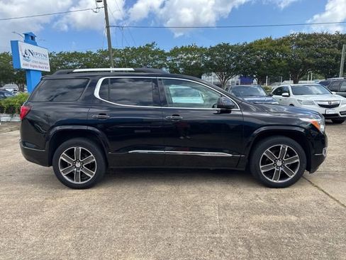 Used 2018 GMC Acadia Denali w/ Technology Package image 4
