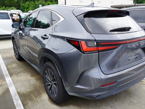 Used 2025 Lexus NX 250 FWD w/ Towing Package (2000 Lbs) image 6