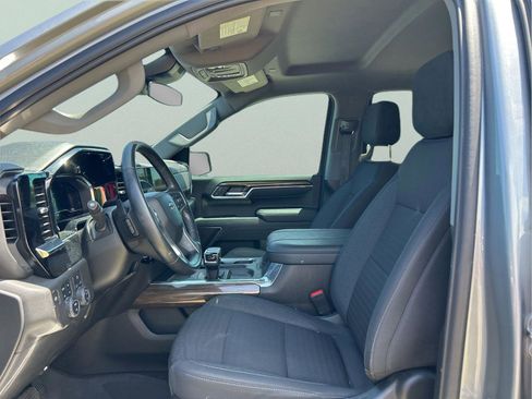 Used 2023 Chevrolet Silverado 1500 RST w/ Z71 Off-Road Package AWD/4WD image 10