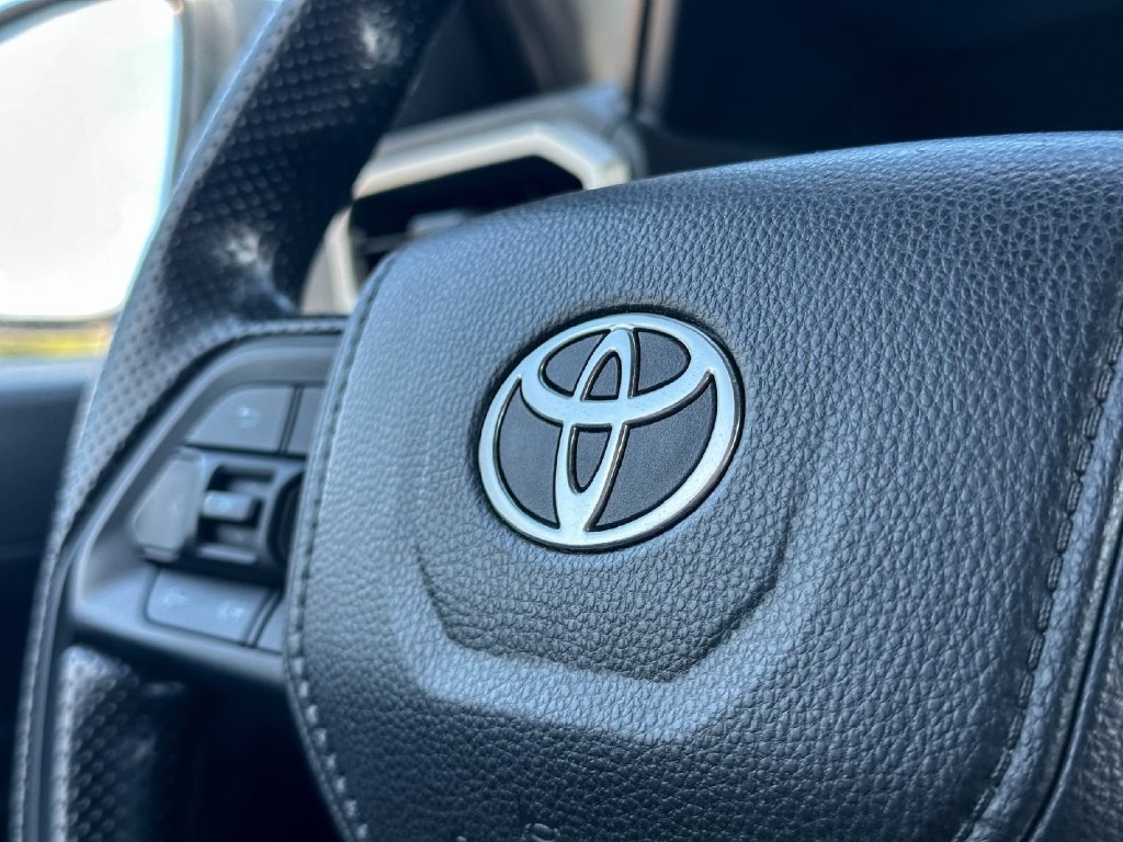 Used 2025 Toyota Tacoma SR RWD image 25