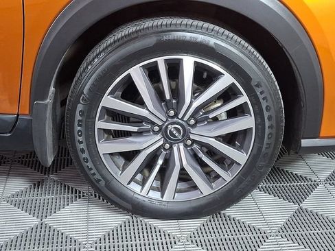 Used 2022 Nissan Kicks SV FWD image 11
