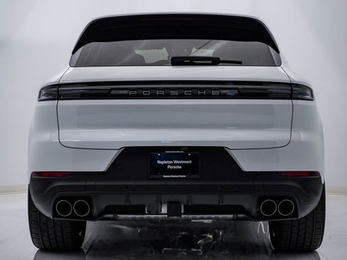 New 2026 Porsche Cayenne image 10