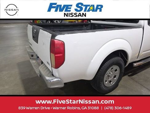 Used 2010 Nissan Frontier SE w/ Power Pkg RWD image 7