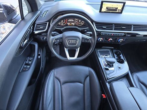 Used 2019 Audi Q7 3.0T Premium Plus w/ Premium Plus Package image 2