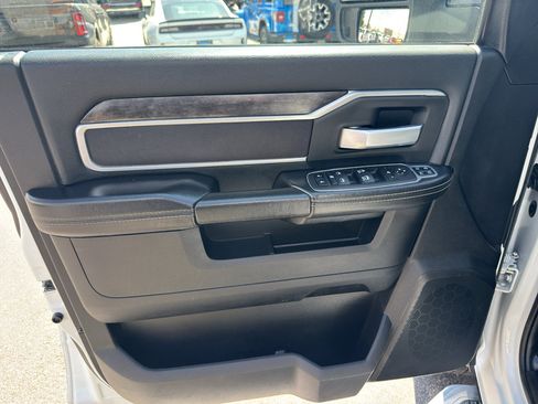 Used 2024 RAM 2500 Big Horn AWD/4WD image 19