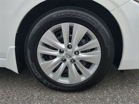 Used 2024 Nissan Sentra S image 11