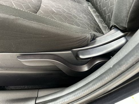 Used 2022 Mitsubishi Outlander Sport ES image 10