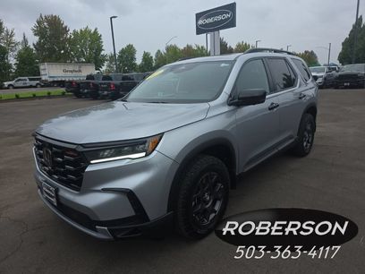 Used 2025 Honda Pilot TrailSport