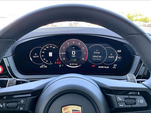 Certified 2025 Porsche Cayenne S AWD/4WD image 25