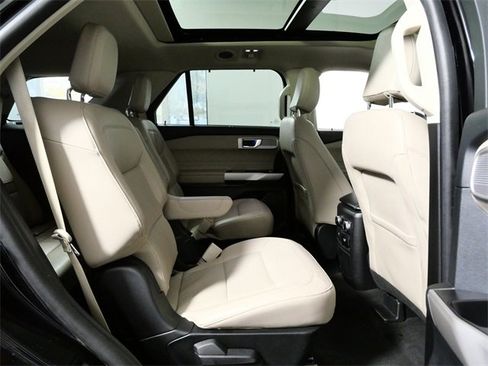 Used 2023 Ford Explorer Limited w/ Equipment Group 301A image 12