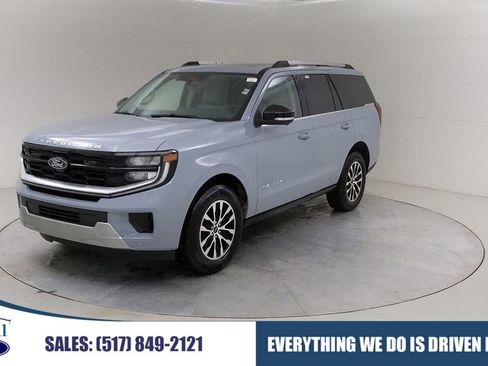 New 2025 Ford Expedition Platinum image 1