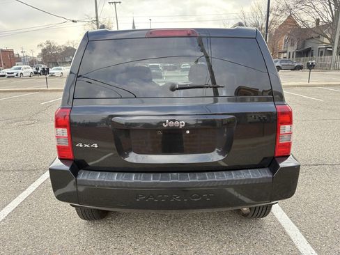 Used 2010 Jeep Patriot Latitude AWD/4WD image 14