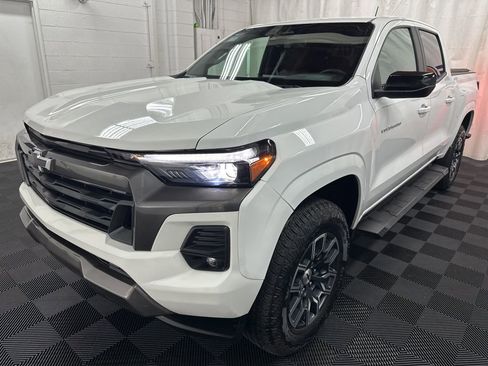 Used 2024 Chevrolet Colorado Z71 w/ Advanced Trailering Package AWD/4WD image 4