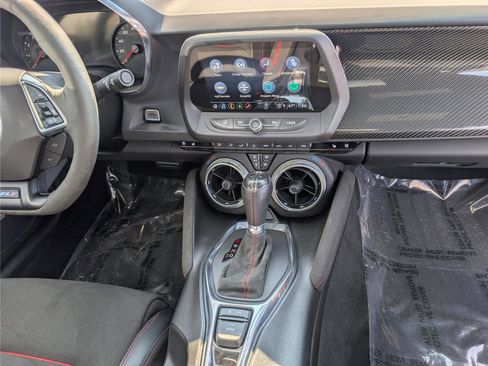 Used 2022 Chevrolet Camaro ZL1 image 18