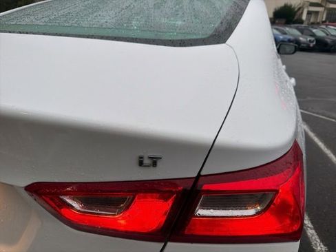 Used 2024 Chevrolet Malibu LT image 11