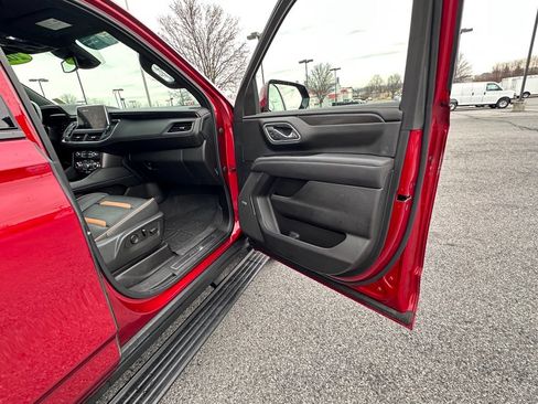 Certified 2023 GMC Yukon AT4 w/ AT4 Premium Package AWD/4WD image 15
