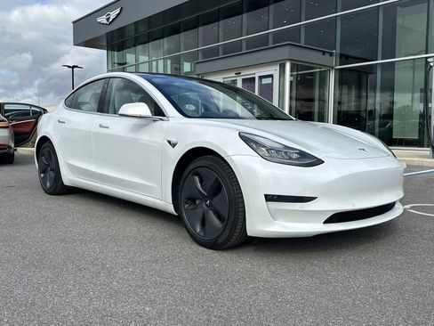 Used 2020 Tesla Model 3 Long Range image 1