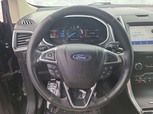 Used 2019 Ford Edge SEL image 25