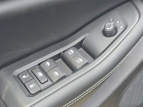 New 2026 Jeep Grand Cherokee Altitude image 28